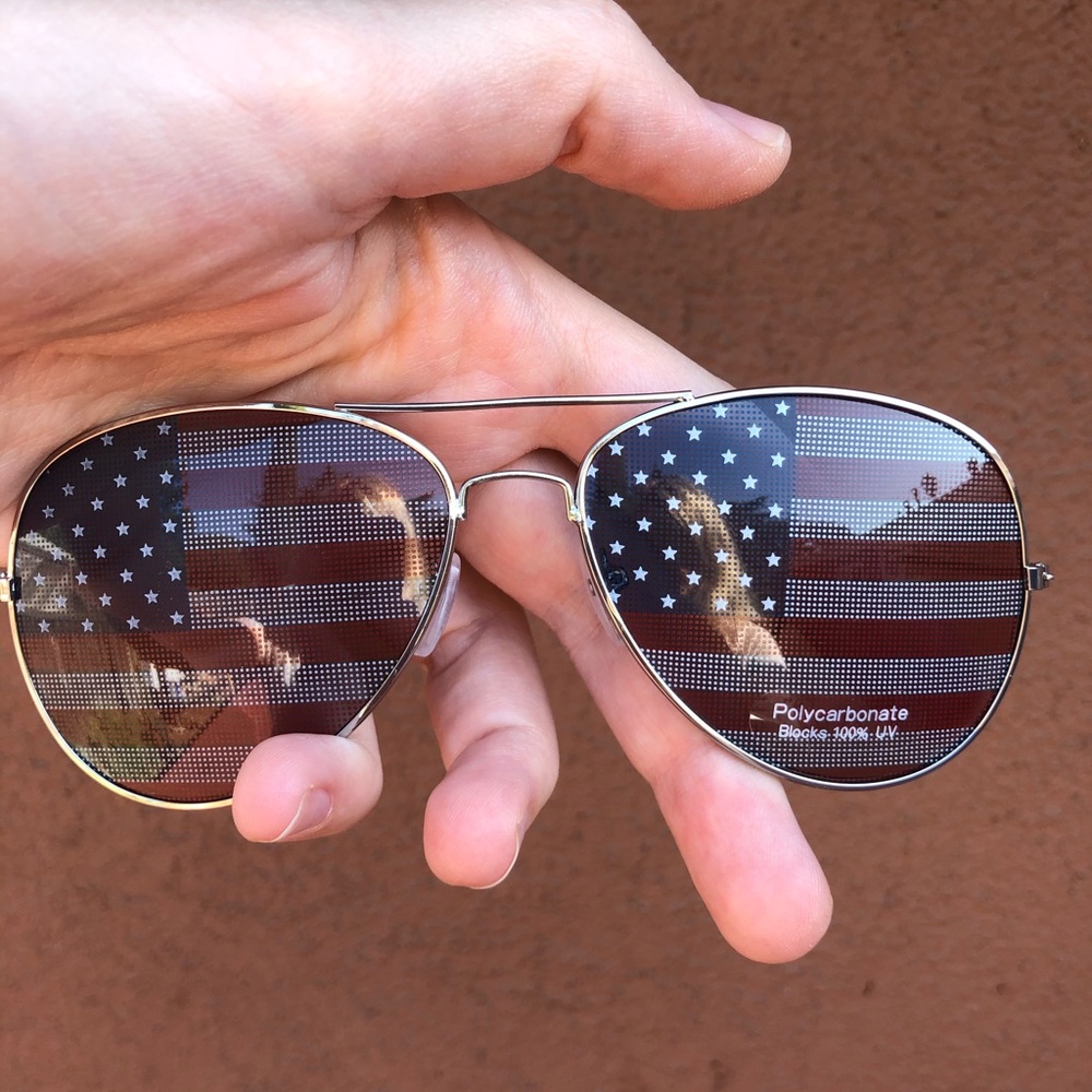 Aviator style USA flag sunglasses
